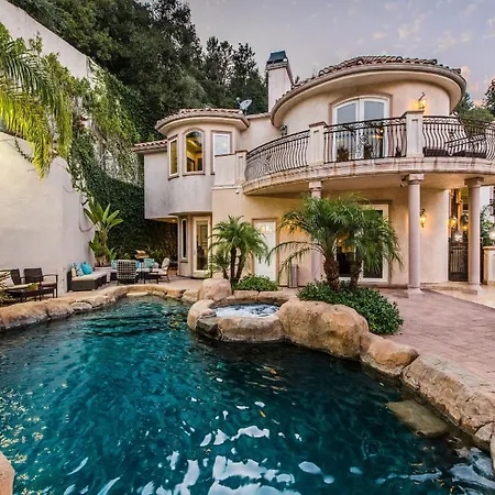 Robmar Mansion Villa
